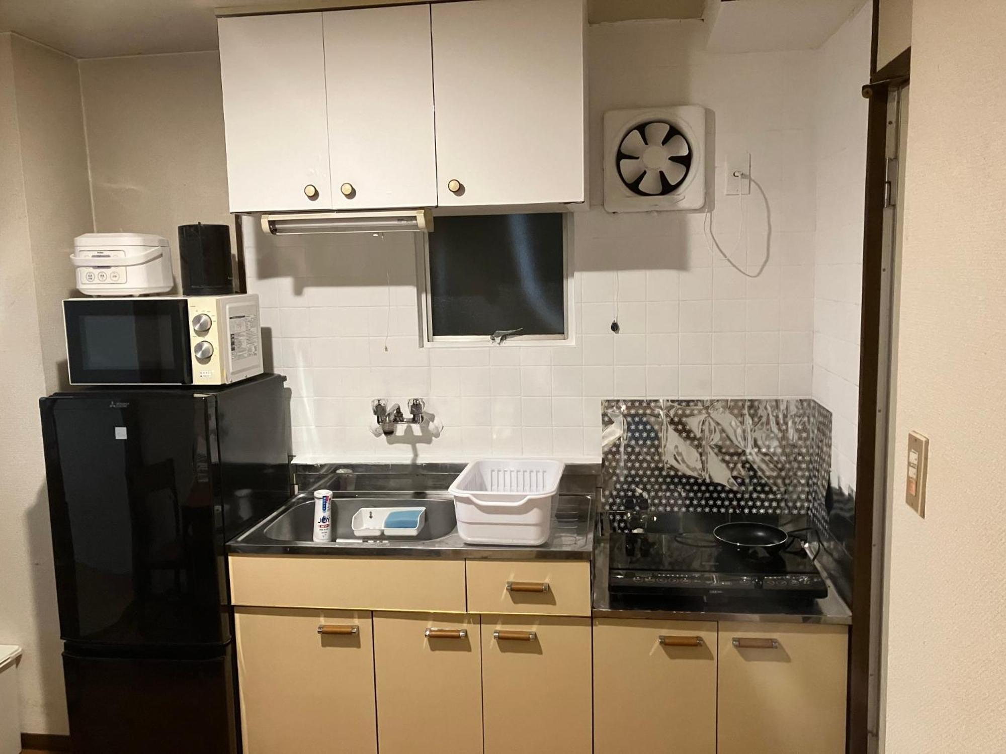 Casa Viento Stay Inn Хирошима Екстериор снимка